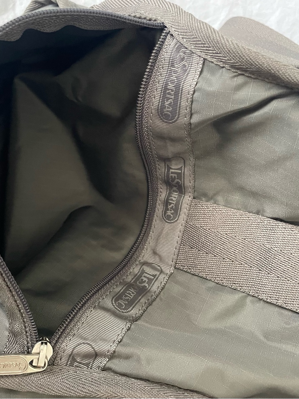 LeSportsac Gray Nylon Travel Tote Bag - Picture 5 of 12
